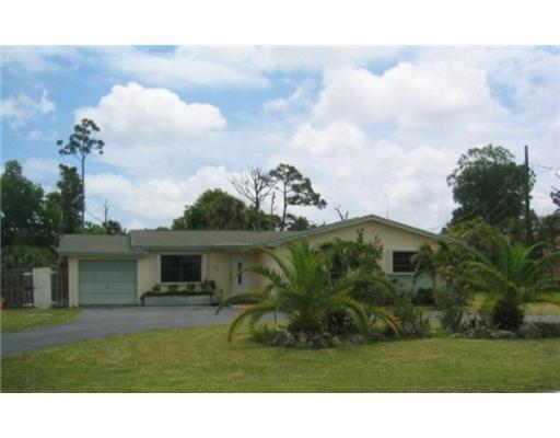 105 Akron Road Lake Worth, FL 33467 - Photo 1 of 14 Primary Photo