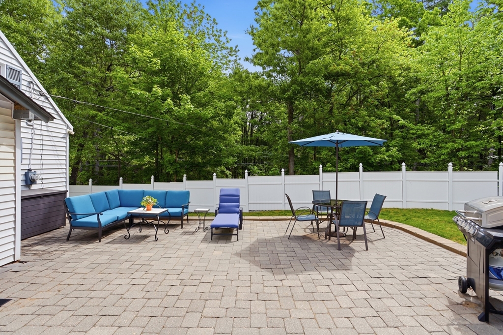 11 Mt Paul Road Tyngsborough, MA 01879 - Photo 35 of 42