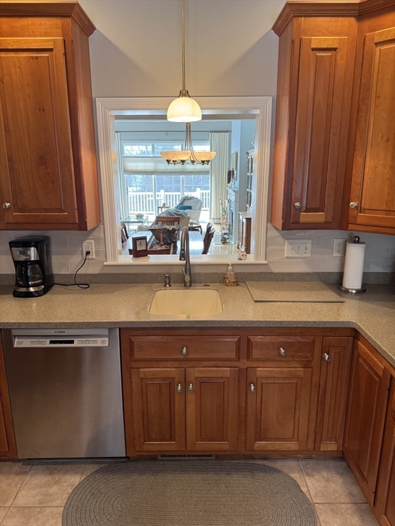 6 Kingson Lane, Unit 2 Medway, MA 02053 - Photo 9 of 42