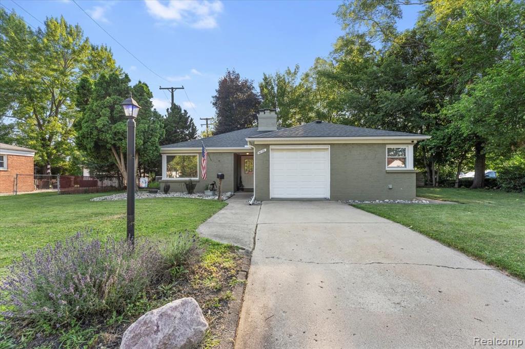 9036 Reeck Road Allen Park, MI 48101 - Photo 1 of 24
