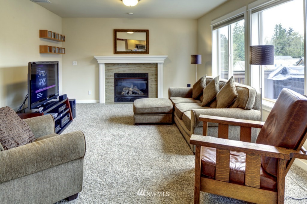 3756 Southwest 97th Street Seattle, WA 98126 - Photo 11 of 21 Gallery Image 11