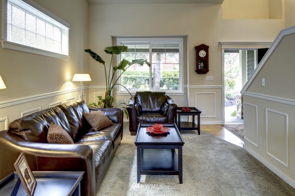 3756 Southwest 97th Street Seattle, WA 98126 - Photo 3 of 21 Gallery Image 3