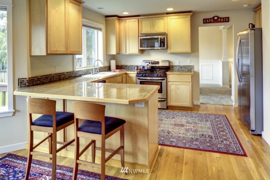 3756 Southwest 97th Street Seattle, WA 98126 - Photo 7 of 21 Gallery Image 7