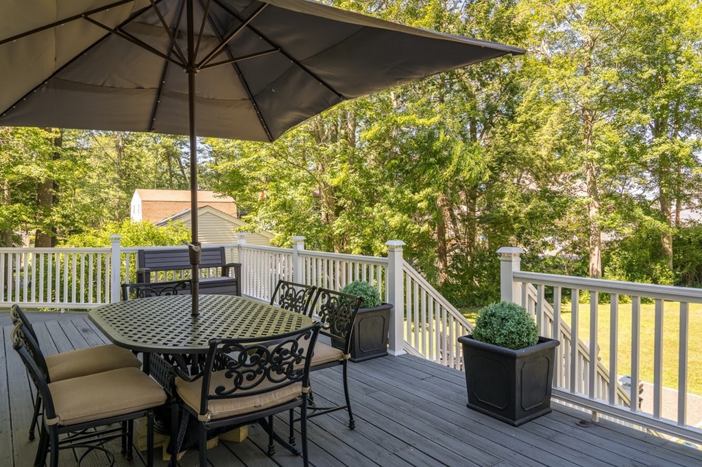 49 West Shore Road Merrimac, MA 01860 - Photo 3 of 28 Gallery Image 3