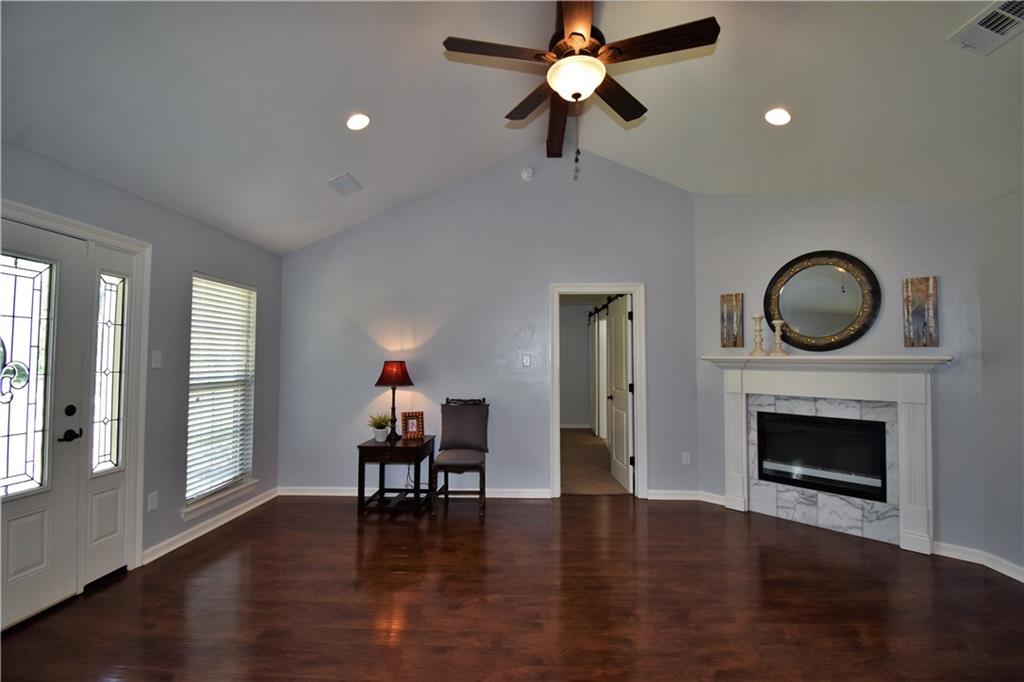 1082 East Meade Road Pollock, LA 71467 - Photo 5 of 45 Gallery Image 5