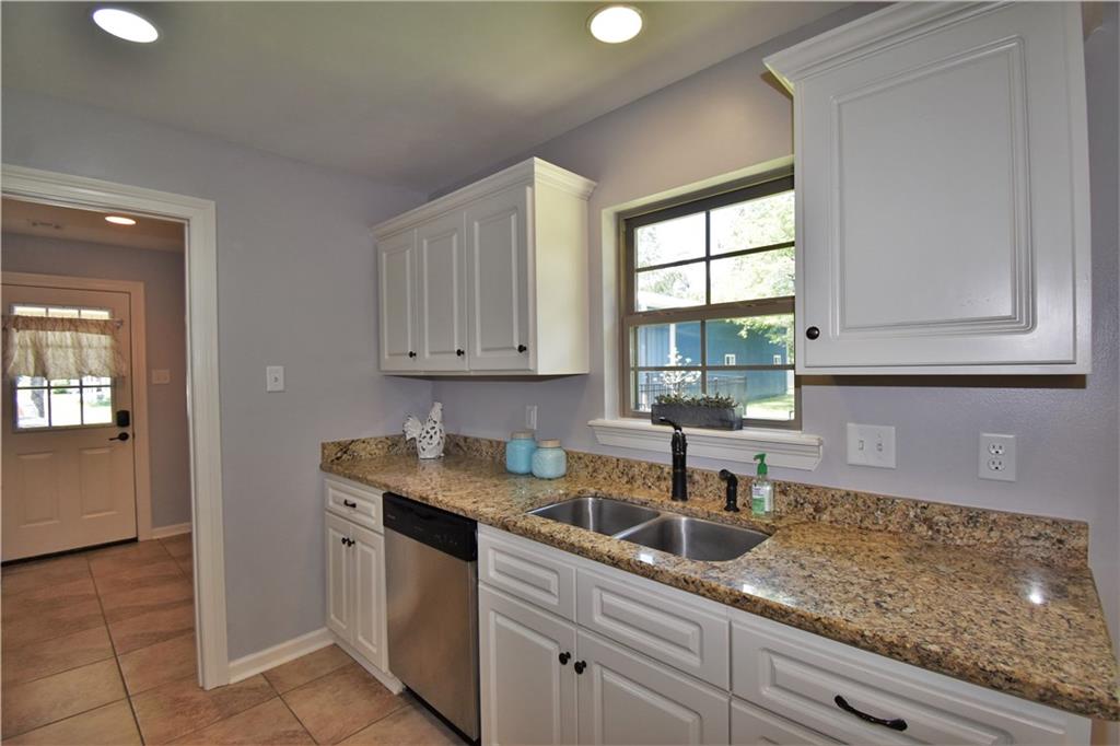 1082 East Meade Road Pollock, LA 71467 - Photo 9 of 45 Gallery Image 9