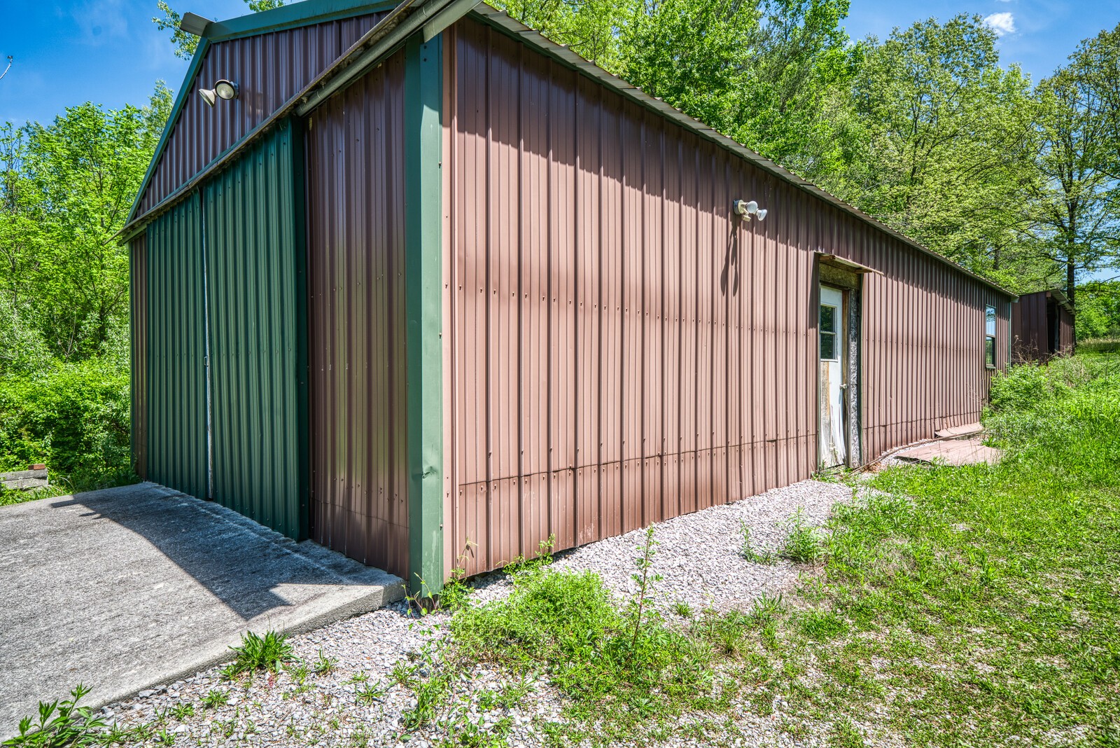 1185 Model Farm Road Jamestown, TN 38556 - Photo 2 of 36 Gallery Image 2
