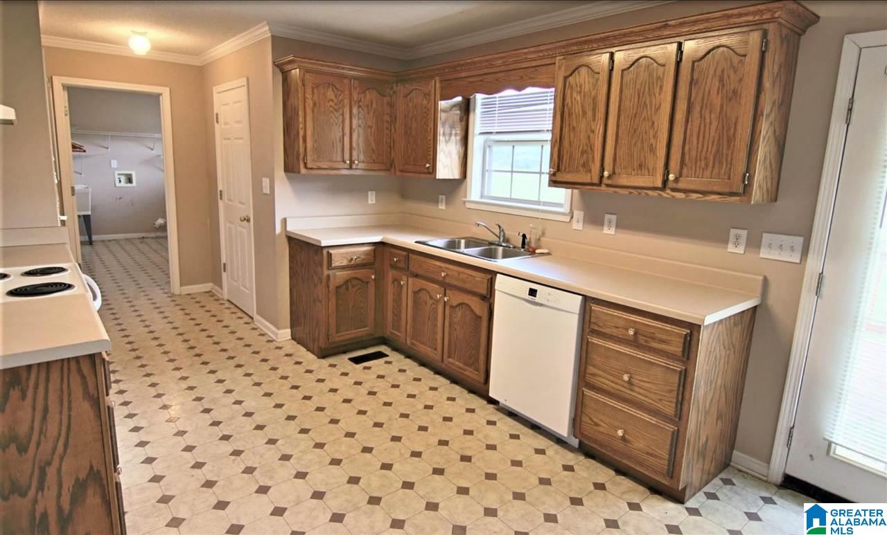 910 Ransome Drive Oneonta, AL 35121 - Photo 4 of 14