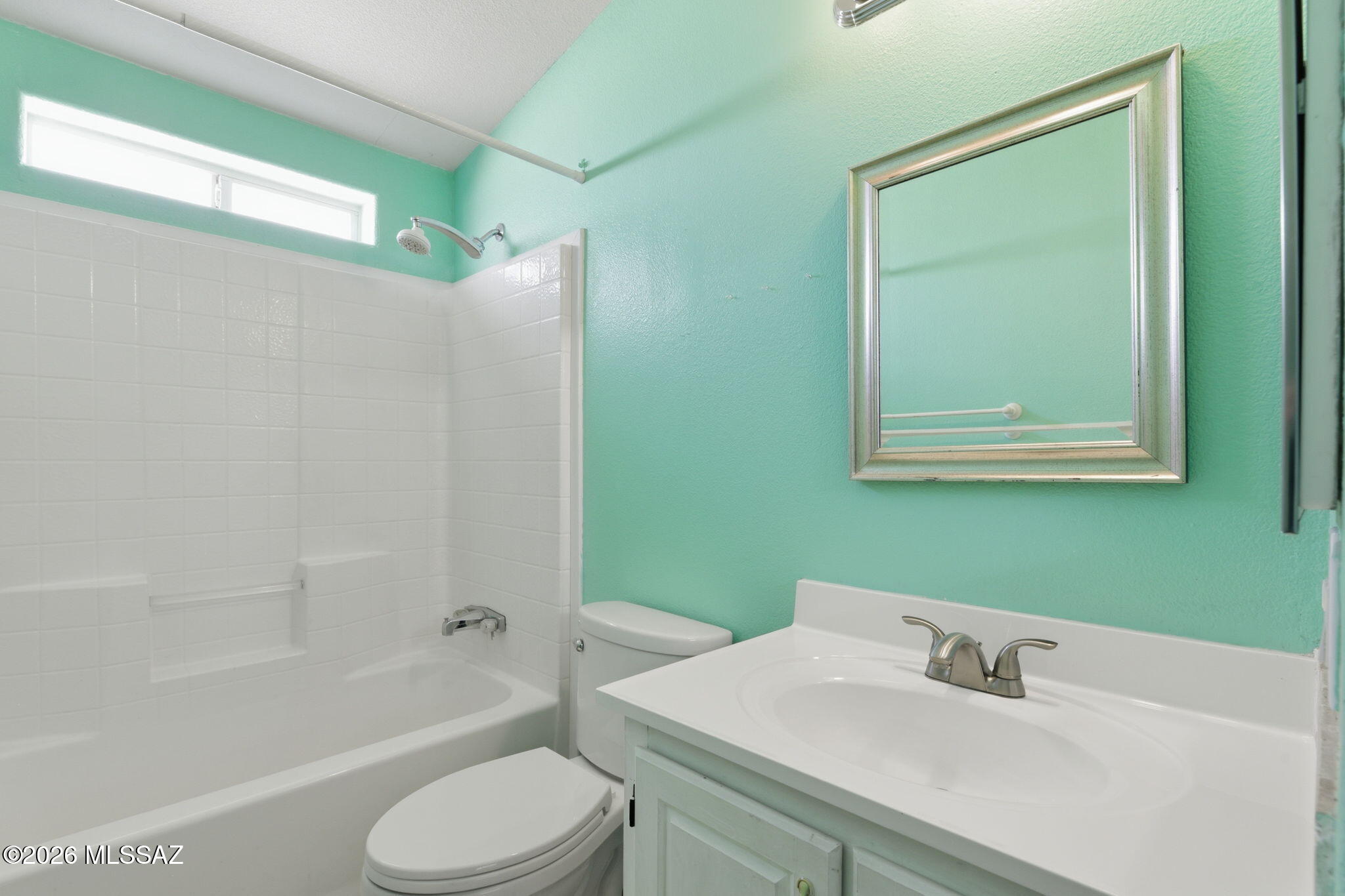 864 North Taylor Road Willcox, AZ 85643 - Photo 11 of 29 Bathroom 2