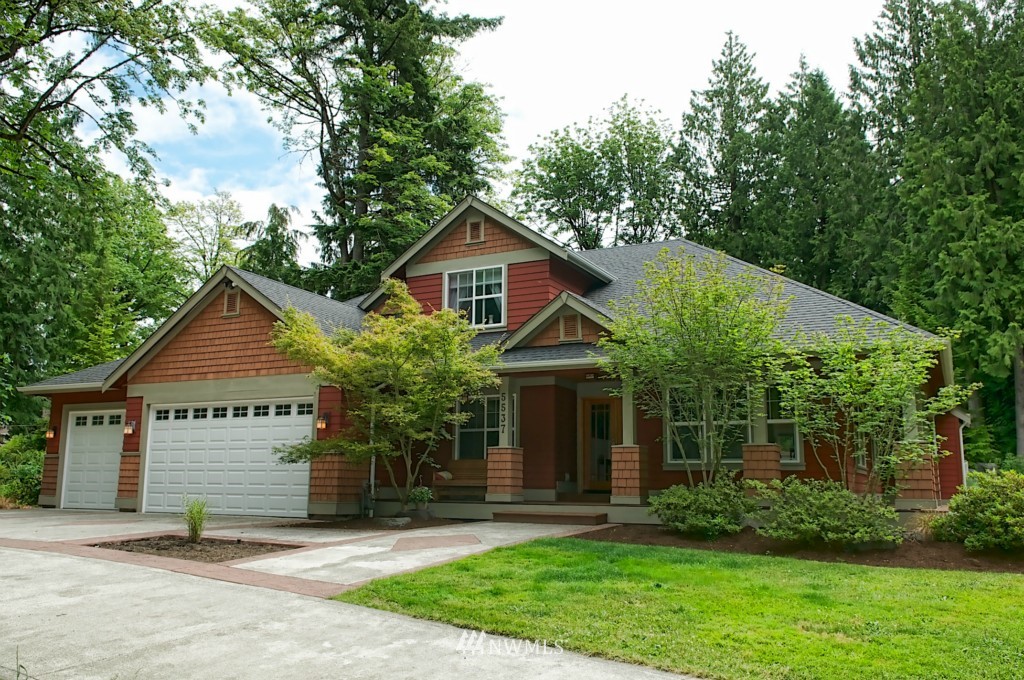 5537 Cooper Point Road Northwest Olympia, WA 98502 - Photo 1 of 25 Gallery Image 1