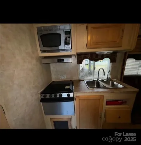 $505 | 3680 Berry Road, Unit 4, Connelly Springs, NC 28612