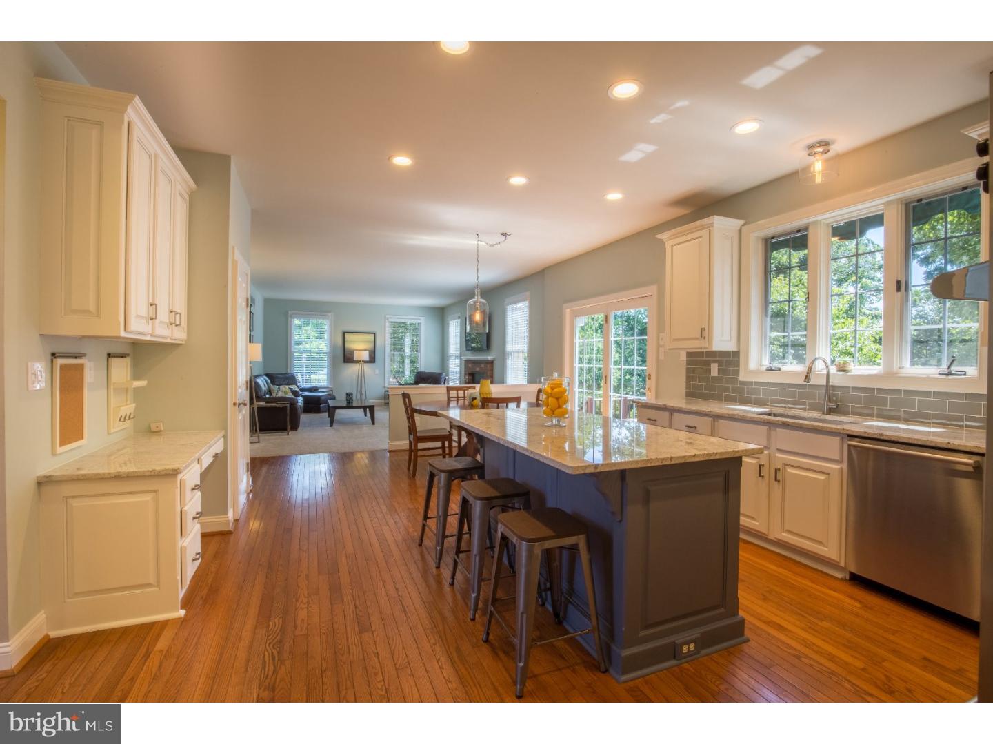 1059 South Kimbles Road Yardley, PA 19067 - Photo 5 of 25 Kitchen