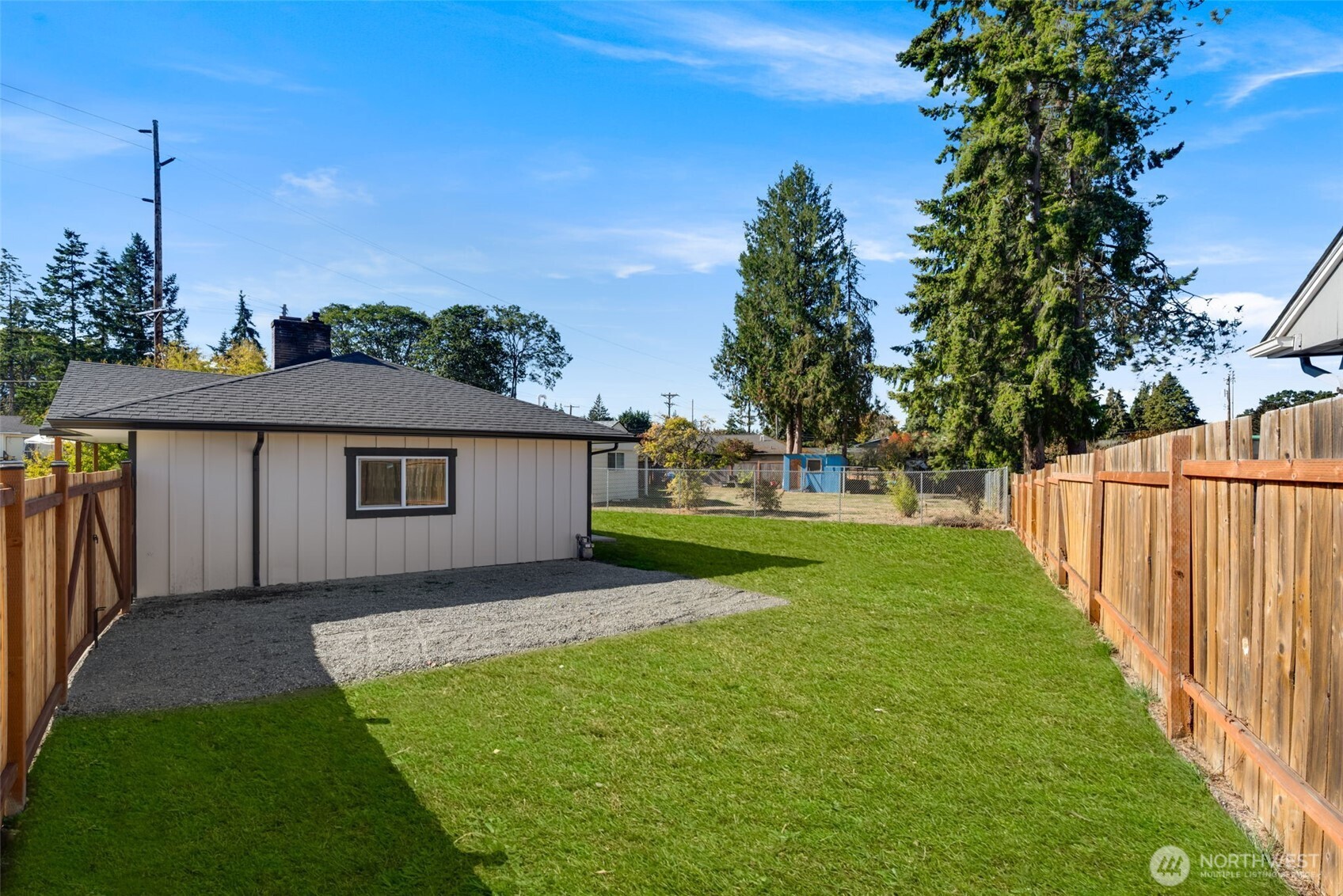11010 Davisson Road Southwest Lakewood, WA 98499 - Photo 35 of 40 a house view with a garden space