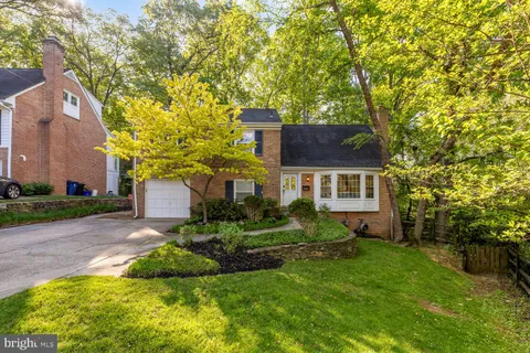 $1,349,500 | 11601 Magruder Lane, Rockville, MD 20852