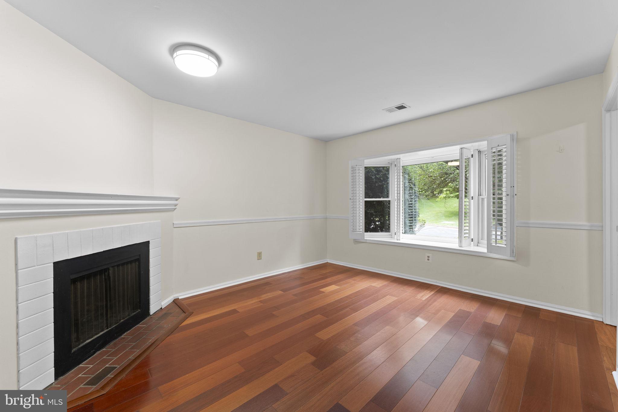 10 Elan Lane Chesterbrook, PA 19087 - Photo 10 of 39 living room or den or office