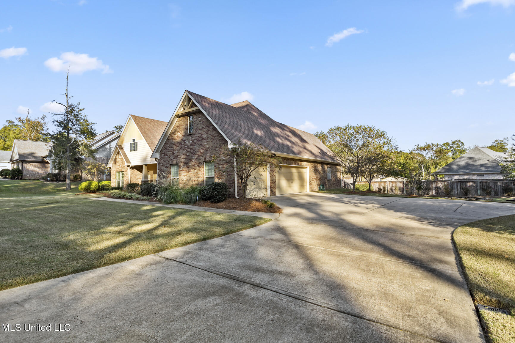 117 Busick Well Road Brandon, MS 39042 - Photo 3 of 37 117 Busick Well Rd-33