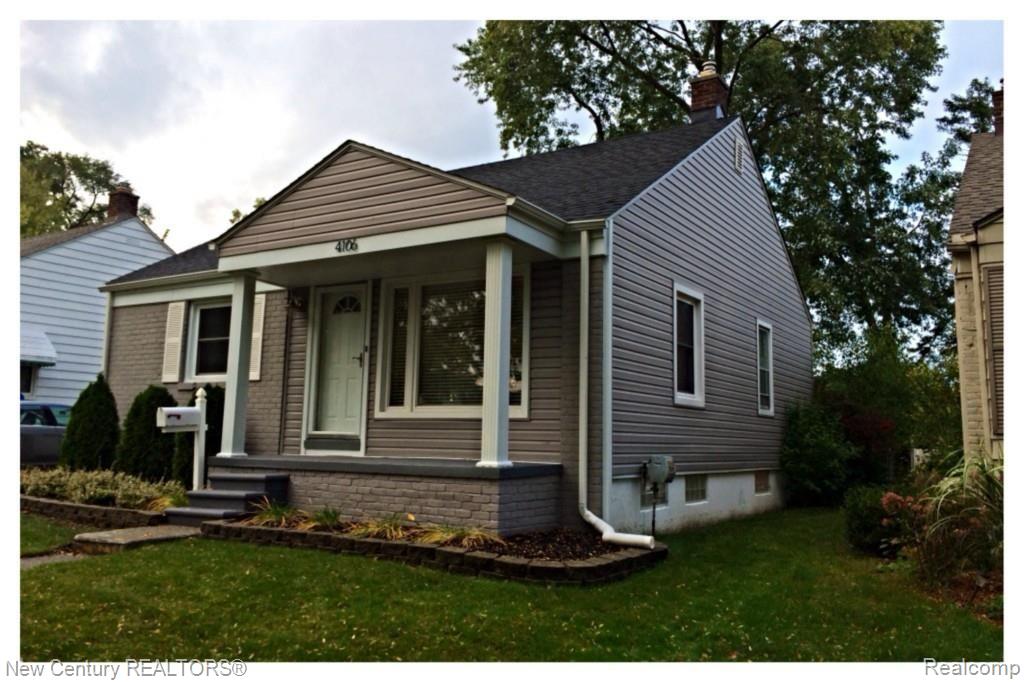 4106 Grandview Road Royal Oak, MI 48073 - Photo 2 of 13 photo 2.jpg