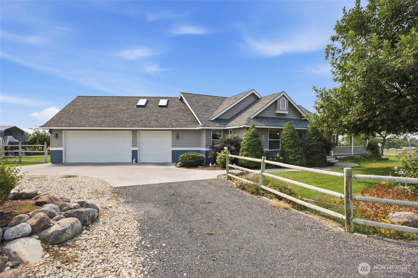 7203 Dahl Road Northeast Moses Lake, WA 98837 - Photo 2 of 39 Gallery Image 2