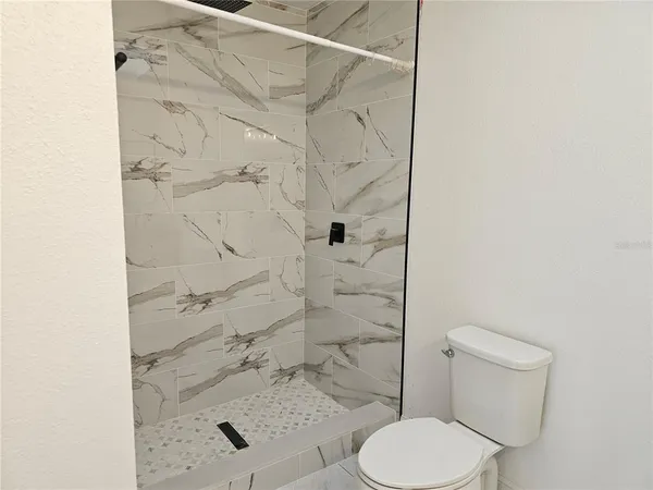 $2,300 | 826 North Horseshoe Bay Drive, Kissimmee, FL 34741