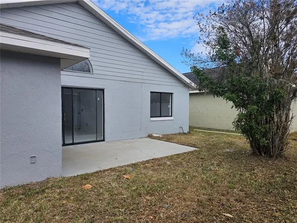 $2,300 | 826 North Horseshoe Bay Drive, Kissimmee, FL 34741