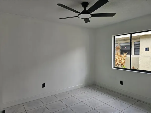 $2,300 | 826 North Horseshoe Bay Drive, Kissimmee, FL 34741