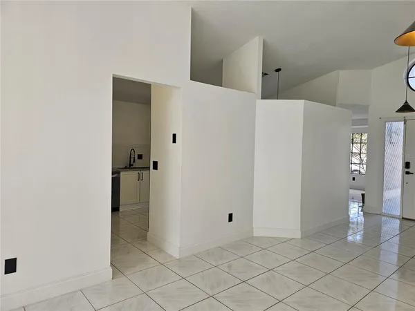 $2,300 | 826 North Horseshoe Bay Drive, Kissimmee, FL 34741