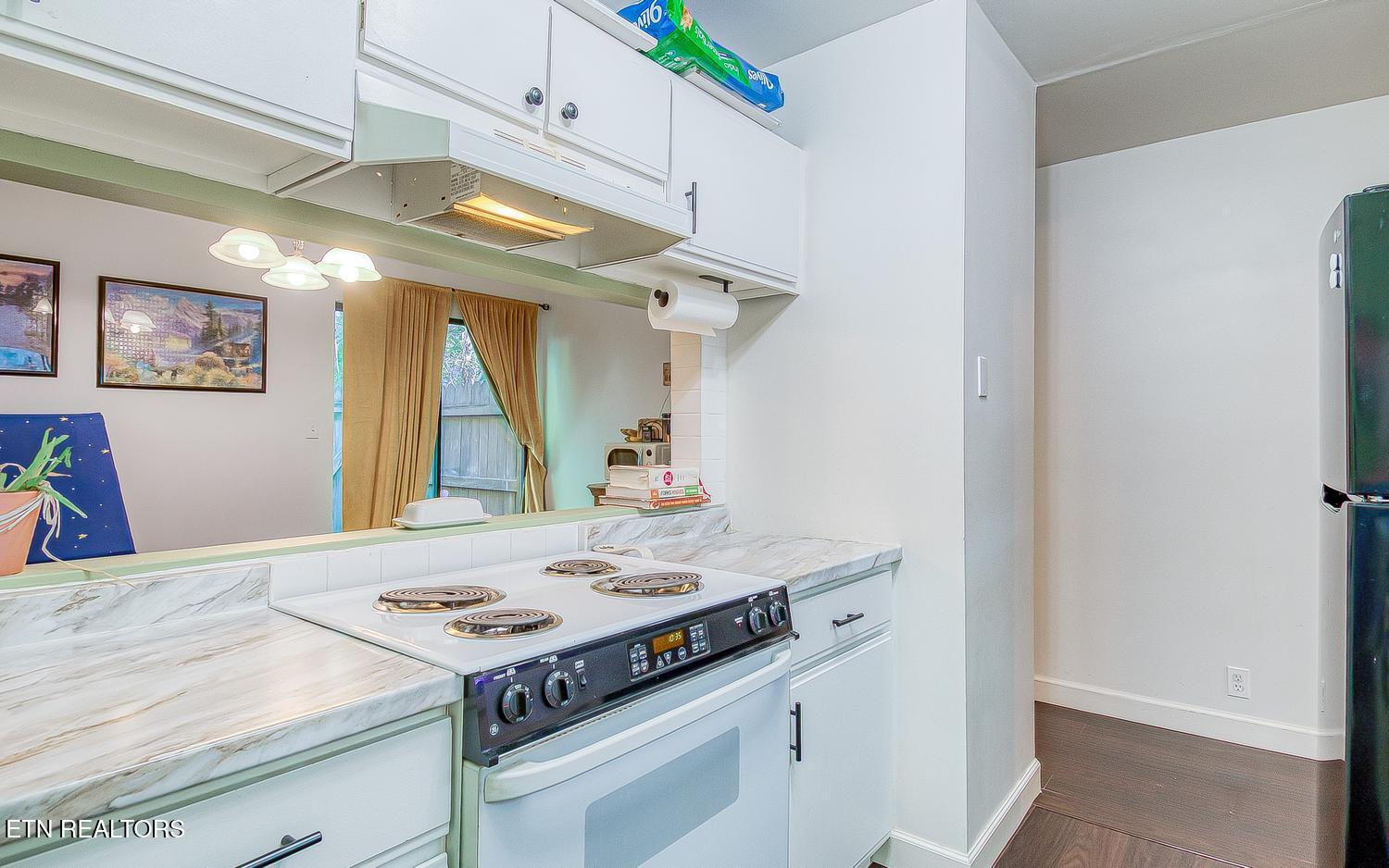 2705 Sood Road, Unit B Knoxville, TN 37921 - Photo 10 of 18 010-017-DSC 7806-1500x938
