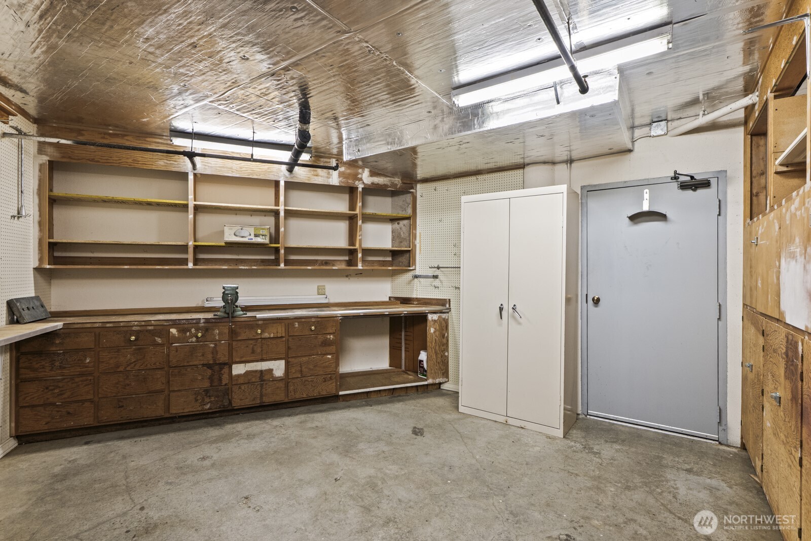 505 Pine Street, Unit 301 Edmonds, WA 98020 - Photo 37 of 40 a view of a storage & utility room
