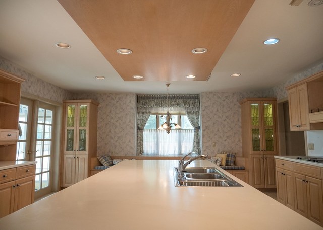 1810 Cardinal Court Pontiac, IL 61764 - Photo 11 of 36