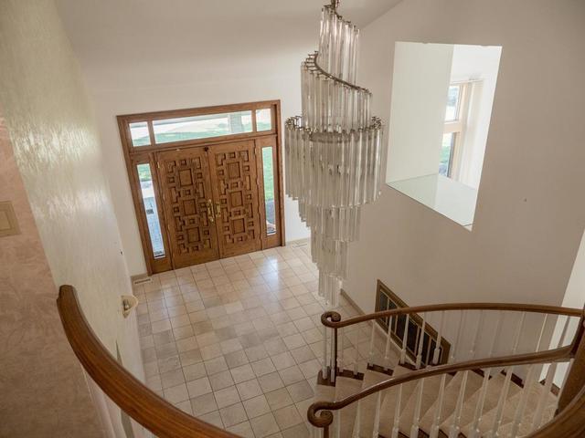 1810 Cardinal Court Pontiac, IL 61764 - Photo 4 of 36