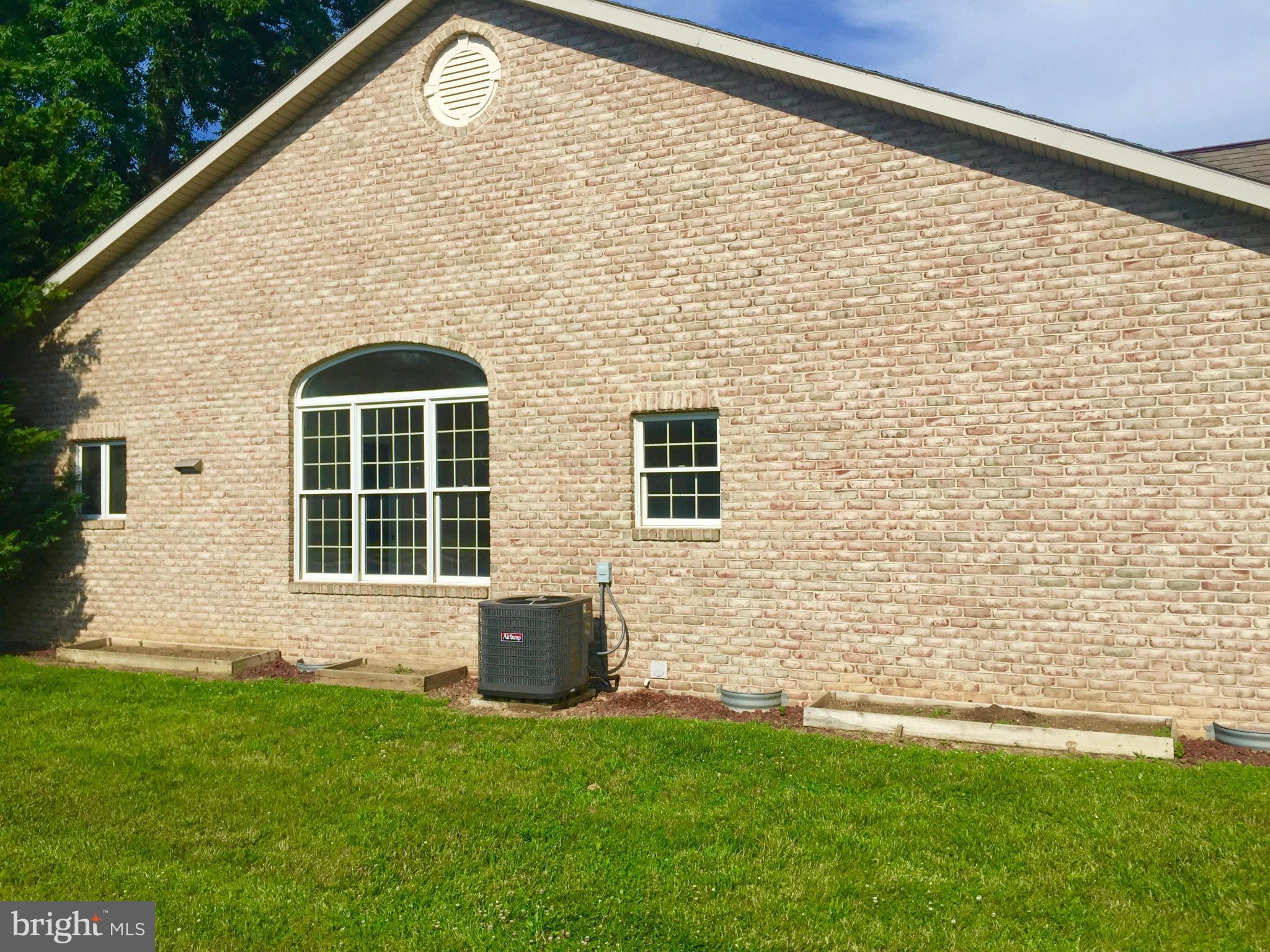 15 Swallow Court Falling Waters, WV 25419 - Photo 28 of 28 Exterior (Front)