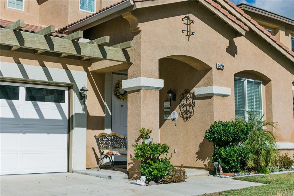 34296 Forest Oaks Drive Yucaipa, CA 92399 - Photo 4 of 73