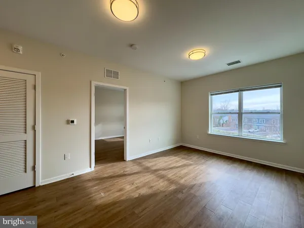 $1,699 | 4909 Hamilton Avenue, Unit 4907B, Baltimore, MD 21206