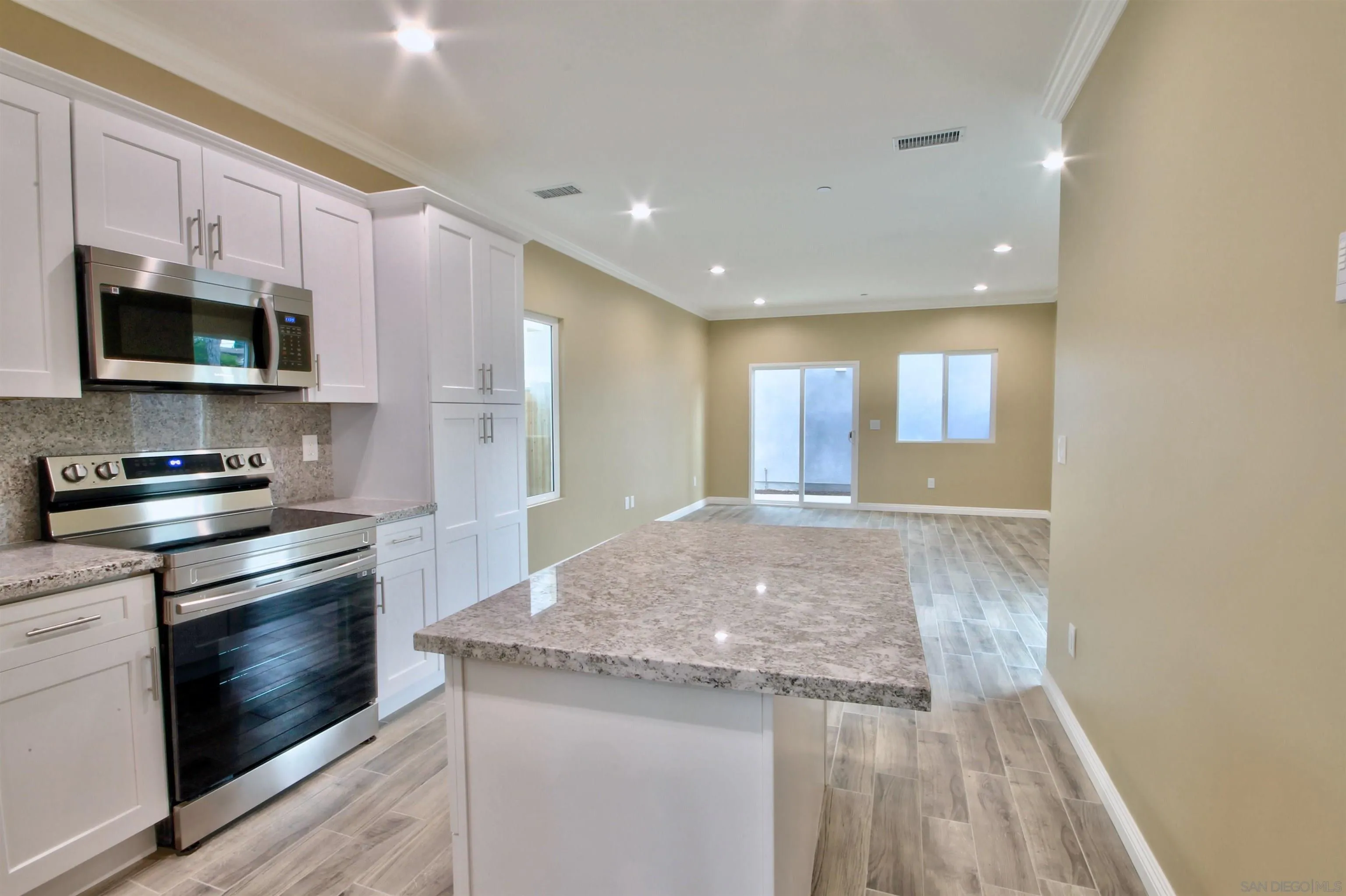 903-5 Concepcion Avenue Spring Valley, CA 91977 - Photo 9 of 41