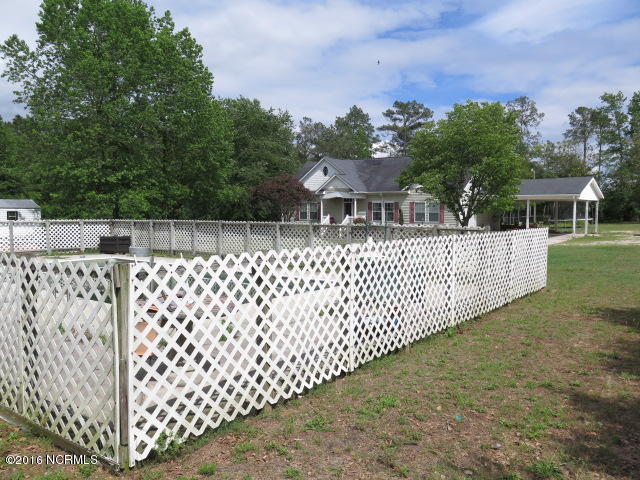 7731 Boykin Bridge Road Clinton, NC 28328 - Photo 2 of 10 IMG_1222