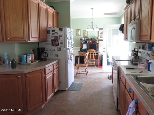 7731 Boykin Bridge Road Clinton, NC 28328 - Photo 6 of 10 IMG_1195