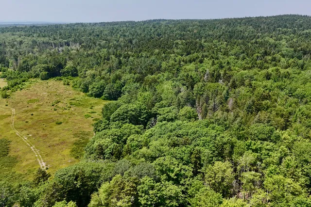 $715,000 | 2 Twin Oaks Lane, Sedgwick, ME 04676