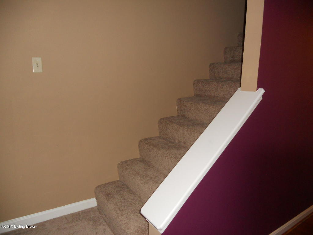 9107 Gutenberg Road Louisville, KY 40291 - Photo 12 of 38 DSCN4998