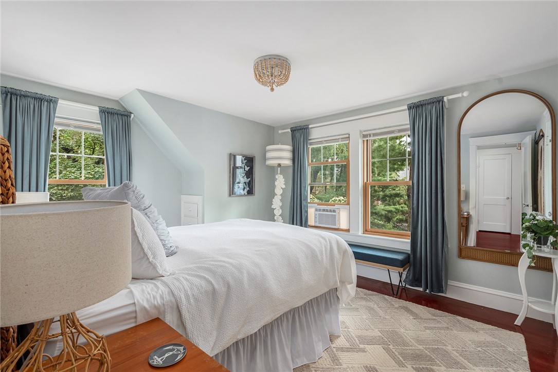 228 Medway Street Providence, RI 02906 - Photo 29 of 47