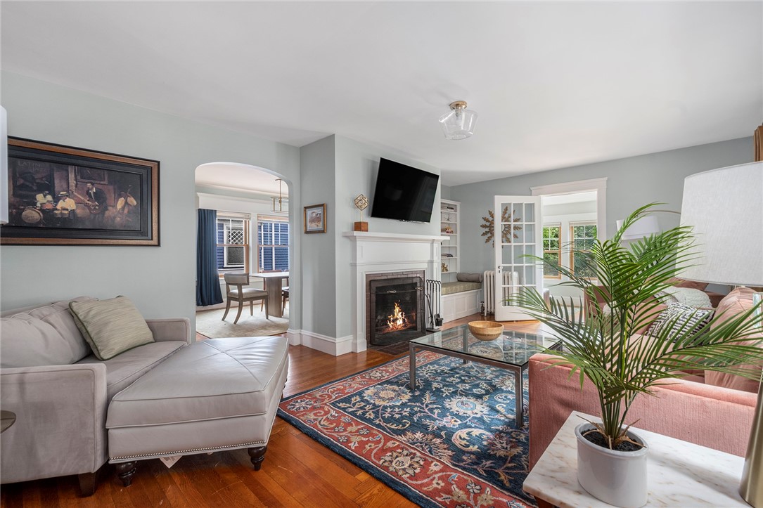 228 Medway Street Providence, RI 02906 - Photo 8 of 47