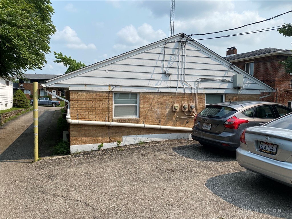 226 East Nottingham Road Dayton, OH 45405 - Photo 3 of 31 Gallery Image 3