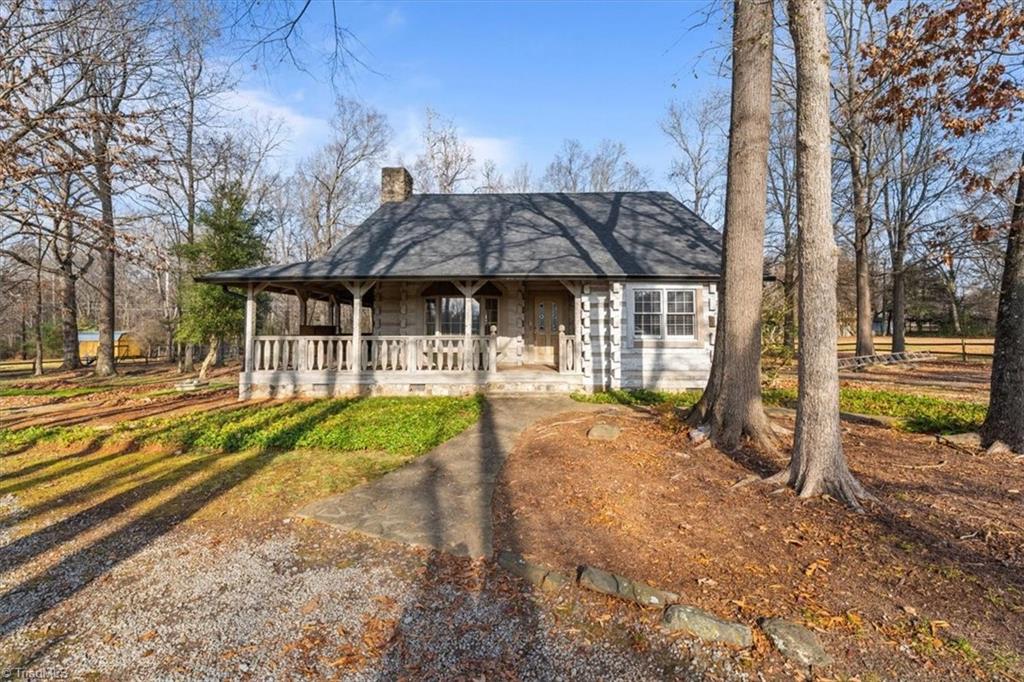 5506 Grove Forrest Drive High Point, NC 27263 - Photo 2 of 42