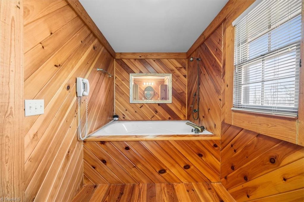 5506 Grove Forrest Drive High Point, NC 27263 - Photo 26 of 42