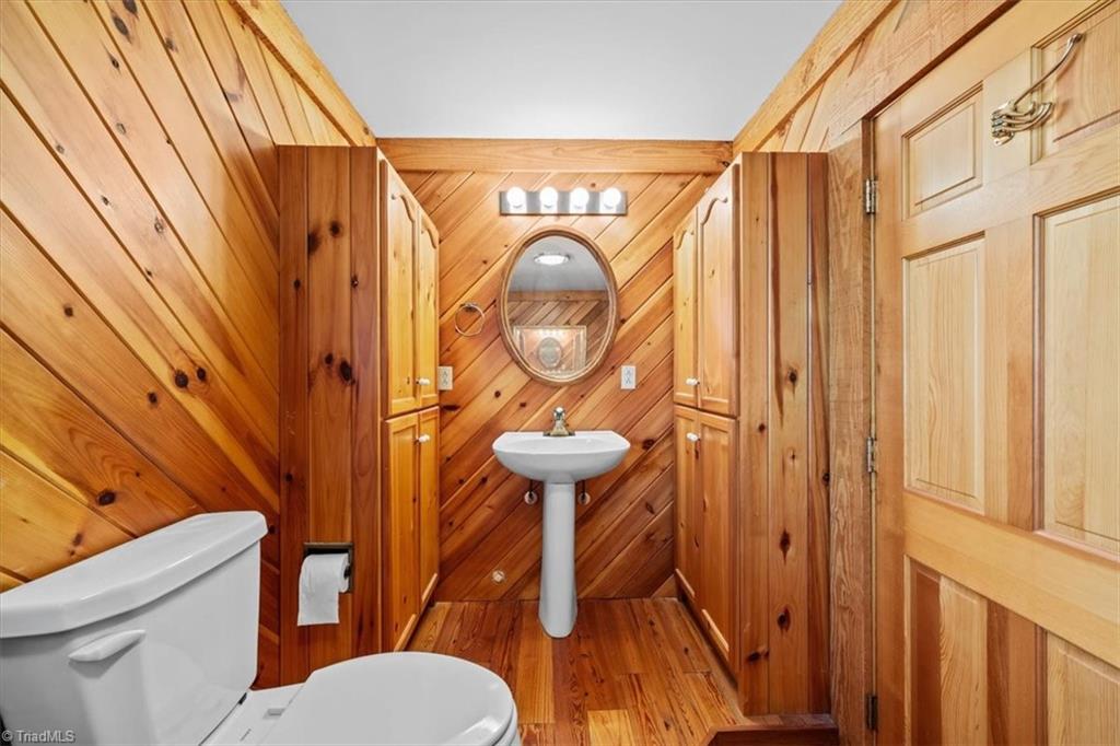 5506 Grove Forrest Drive High Point, NC 27263 - Photo 27 of 42