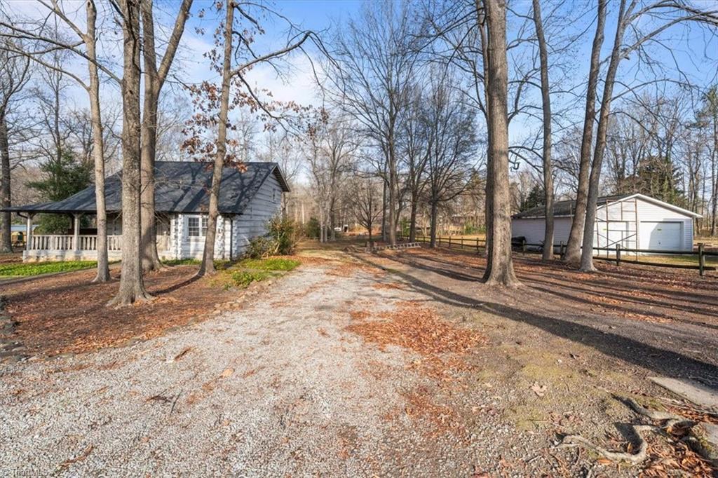 5506 Grove Forrest Drive High Point, NC 27263 - Photo 34 of 42