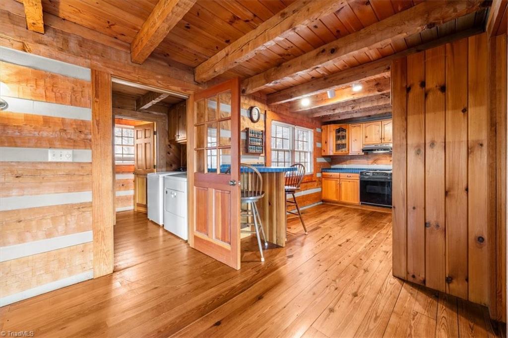 5506 Grove Forrest Drive High Point, NC 27263 - Photo 9 of 42