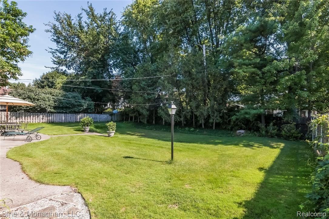 1012 Harvard Road Grosse Pointe, MI 48230 - Photo 32 of 35 032-Exterior-3156239-medium.jpg