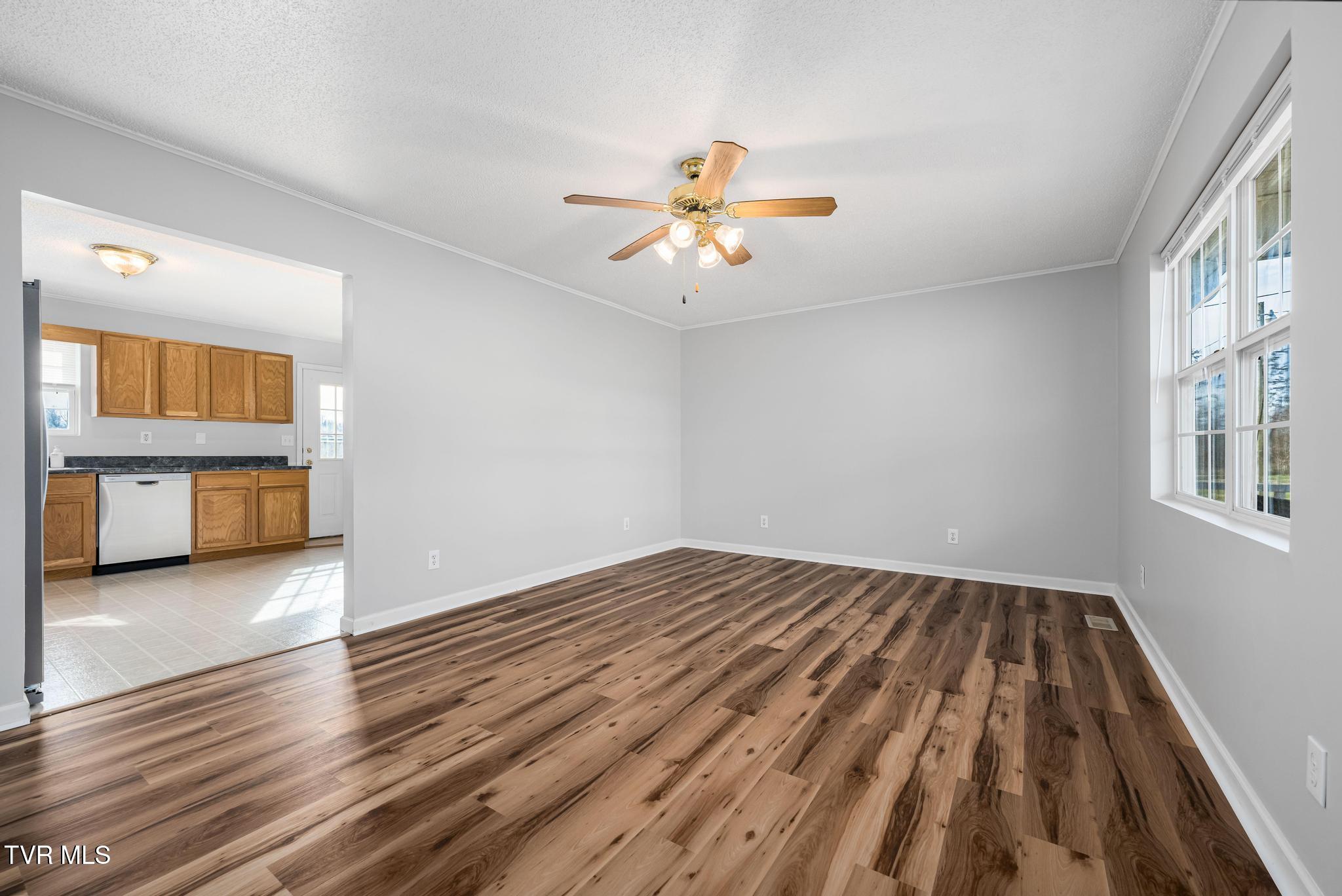 133 Paynetown Road, Unit 11 Telford, TN 37690 - Photo 7 of 52 133 Paynetown Road (62 of 85)