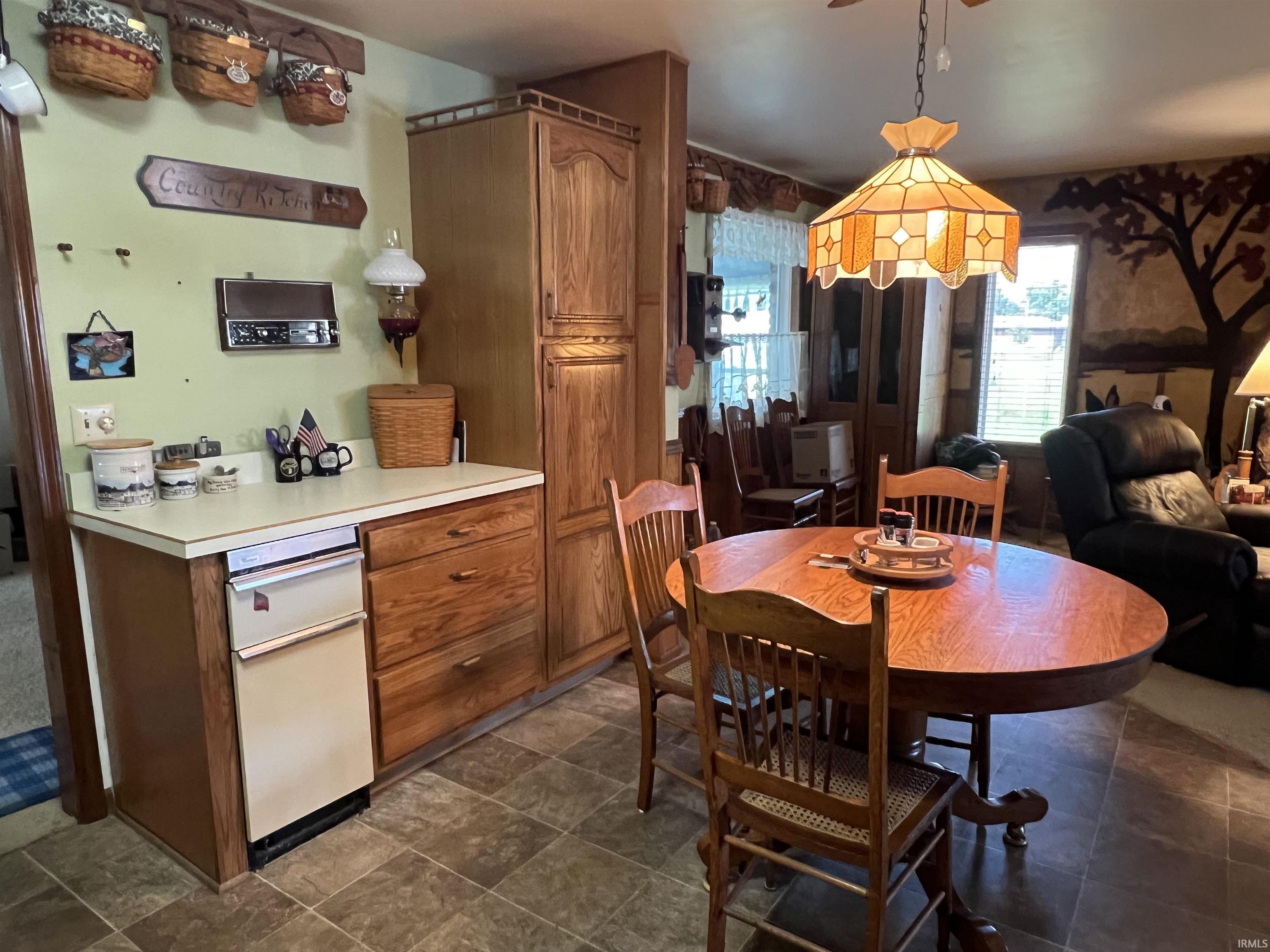 2118 Chevy Court Kokomo, IN 46902 - Photo 6 of 25