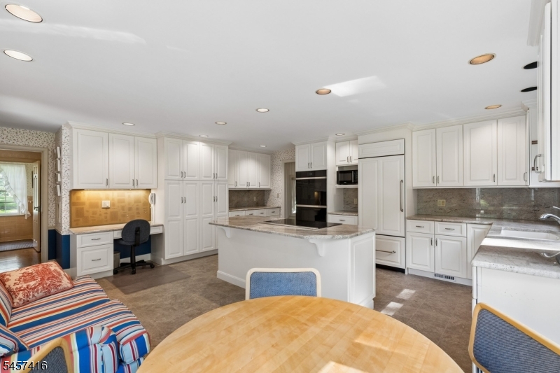 300 Oak Ridge Avenue Summit, NJ 07901 - Photo 6 of 47 Gallery Image 6